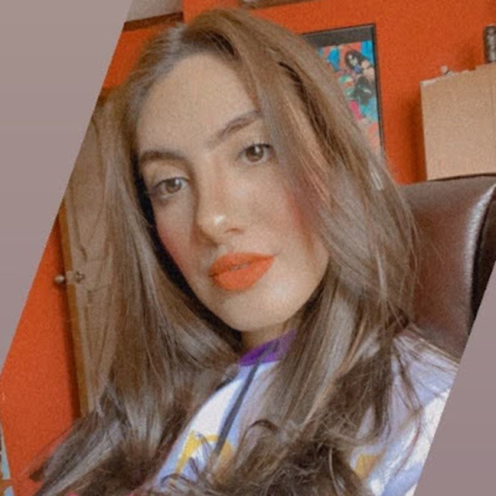 Meet your Posher, Valeria